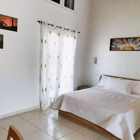 Zio Tonino Bed & Breakfast Termoli Bagian luar foto