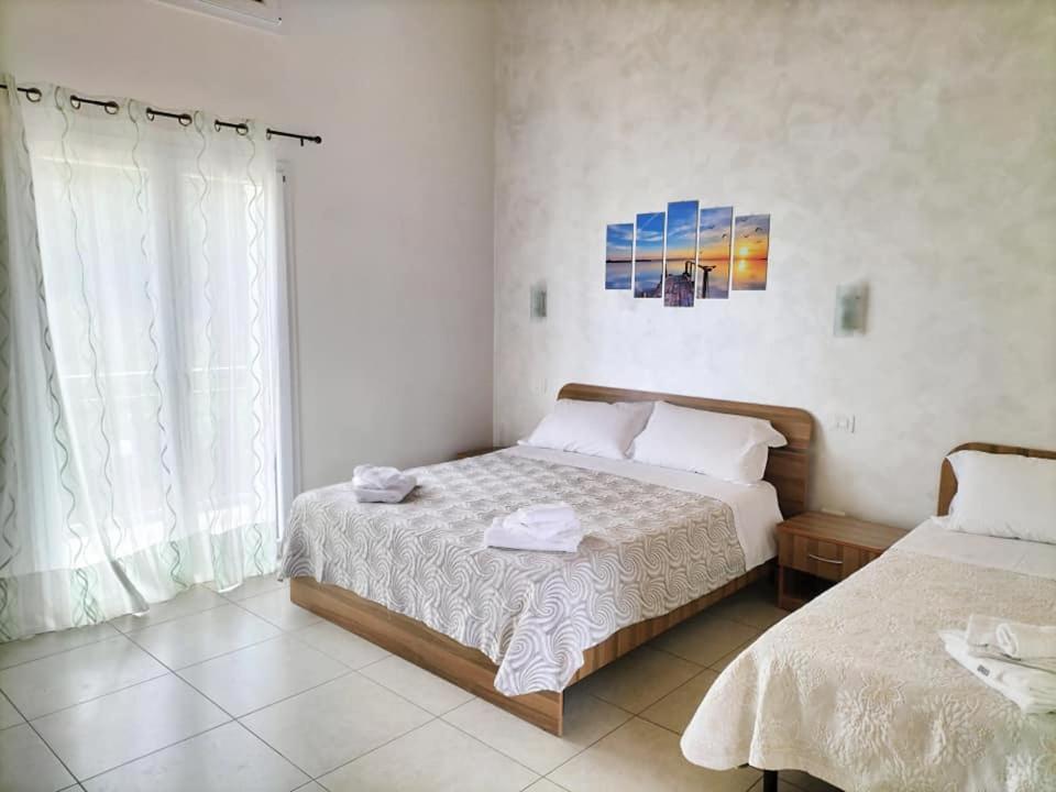 Zio Tonino Bed & Breakfast Termoli Bagian luar foto